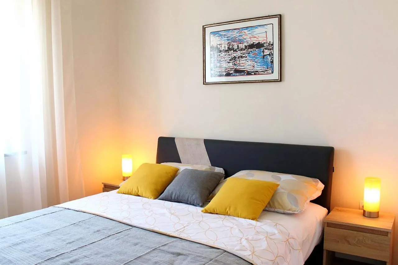 Apartments With A Parking Space Opric, Opatija - 7753 Lovran