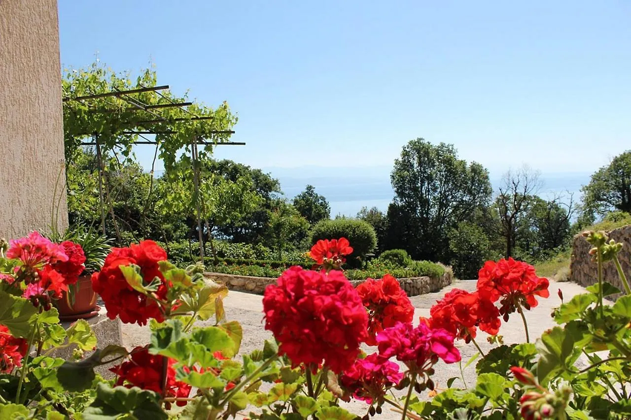 Apartments With A Parking Space Opric, Opatija - 7753 Lovran